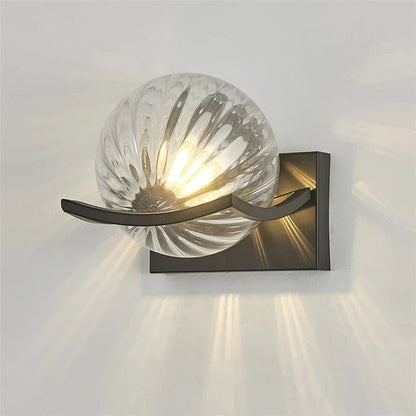 Moderne LED-Wandleuchte aus Glas-Leuchtezauber