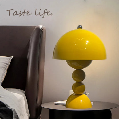 Nordic Floral LED Table Lamp – USB Dimmable Night Light | Decorative Bedside Lamp | Modern Home Accent Lighting