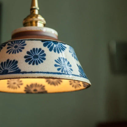 Dark Green Ceramic Pendant Light with Copper Finish – Retro Nordic Ceiling Lamp | Elegant Ambient Lighting