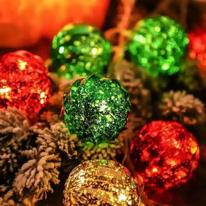 Hollow Globe LED Christmas String Lights – Battery-Powered Decorative Lights for Parties, Bedrooms & Christmas Trees