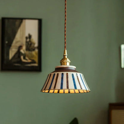 Dark Green Ceramic Pendant Light with Copper Finish – Retro Nordic Ceiling Lamp | Elegant Ambient Lighting
