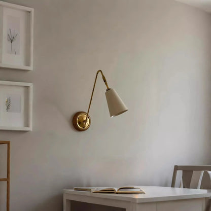Brass Wall Light with Nordic Retro Design – Modern LED Wall Sconce | Elegant Ambient Lighting