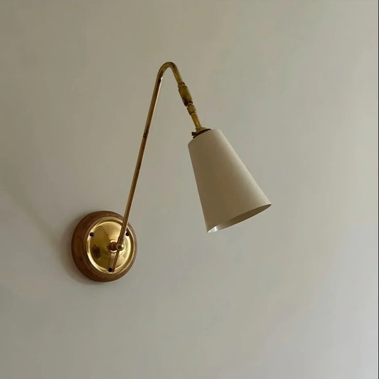 Brass Wall Light with Nordic Retro Design – Modern LED Wall Sconce | Elegant Ambient Lighting