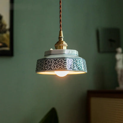 Dark Green Ceramic Pendant Light with Copper Finish – Retro Nordic Ceiling Lamp | Elegant Ambient Lighting