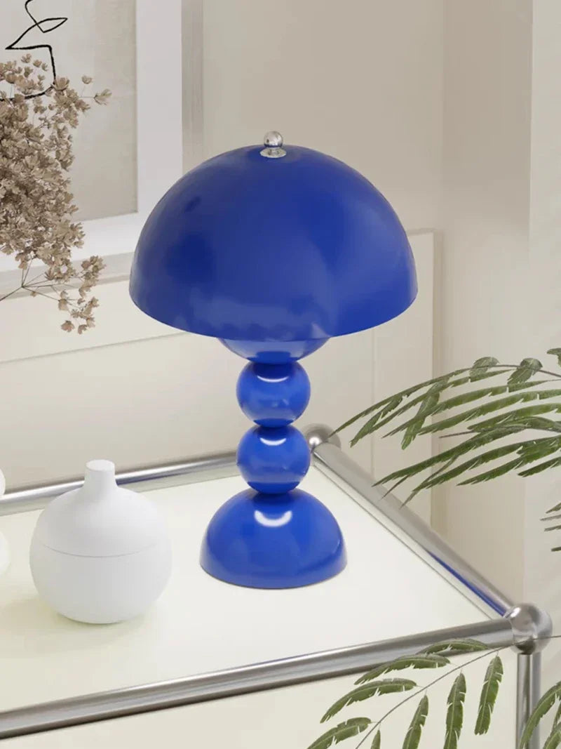 Nordic Floral LED Table Lamp – USB Dimmable Night Light | Decorative Bedside Lamp | Modern Home Accent Lighting