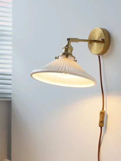 Kyotaro Wandleuchte – Japanische Keramik-Wandlampe mit LED-Kompatibilität-Leuchtezauber