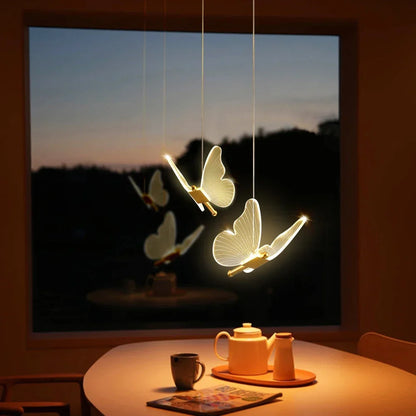 AuréaButterfly Modern LED Butterfly Pendant Lamp – Luxury Gold Ceiling Light for Elegant Interiors