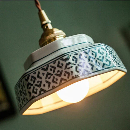 Dark Green Ceramic Pendant Light with Copper Finish – Retro Nordic Ceiling Lamp | Elegant Ambient Lighting