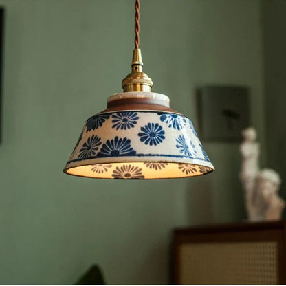 Dark Green Ceramic Pendant Light with Copper Finish – Retro Nordic Ceiling Lamp | Elegant Ambient Lighting