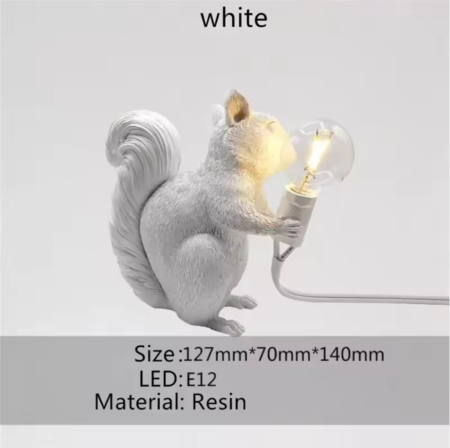 Nordic Squirrel Table Lamp – Decorative Animal Lighting | Scandinavian Kids’ Room Accent