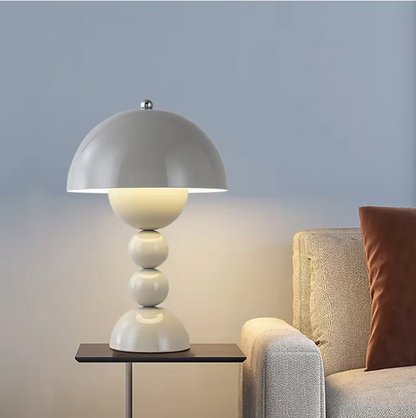 Nordic Flower Bud Table Lamp – Playful Design Meets Everyday Functionality