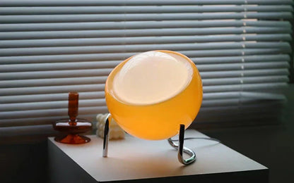 LumiEgg Retro Bauhaus Tischlampe-Leuchtezauber