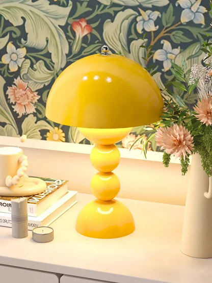 Nordic Floral LED Table Lamp – USB Dimmable Night Light | Decorative Bedside Lamp | Modern Home Accent Lighting